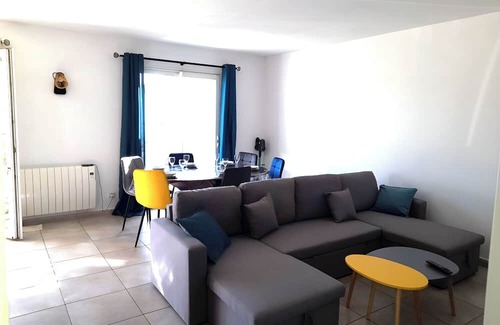 Vic-la-Gardiole Appartement | Cosy apartment with spacious terrace