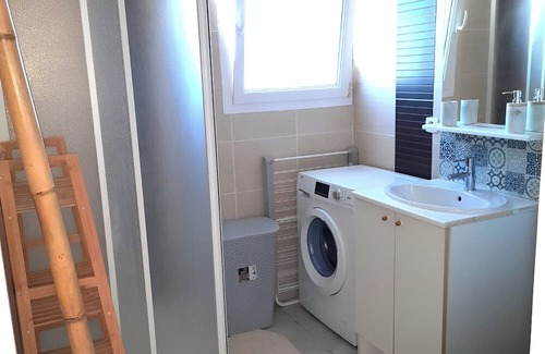 Vic-la-Gardiole Appartement | Cosy apartment with spacious terrace
