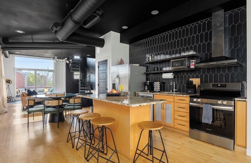 Butchertown Maison | The Rickhouse ~ Elegance & Fun Wrapped In One!