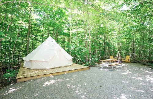 Miller Lake Maison | Boho Glamping near Tobermory