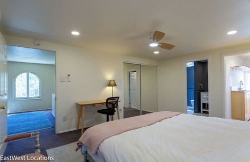 Downtown Los Angeles Appartement | Home Studio with en-suite bath, kitchen & laundry