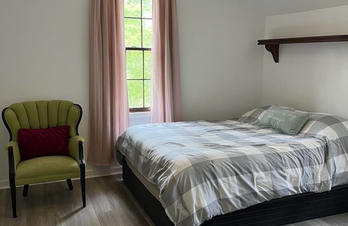 Amelia Court House Autre | Charming 3-bedroom farmhouse with AC, WiFi in delightful Amelia Court House