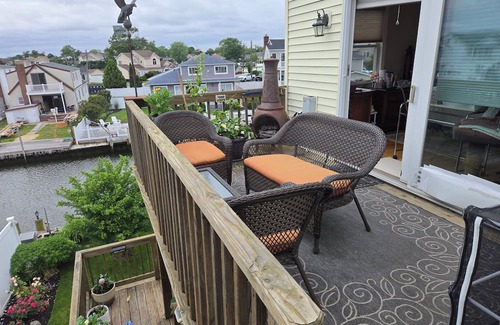 Massapequa Maison | RYDER CUP RENTAL AVAILABLE 9/14-10/5 MINIMUM 8 DAYS NEAR TO COURSE 7.3MI.