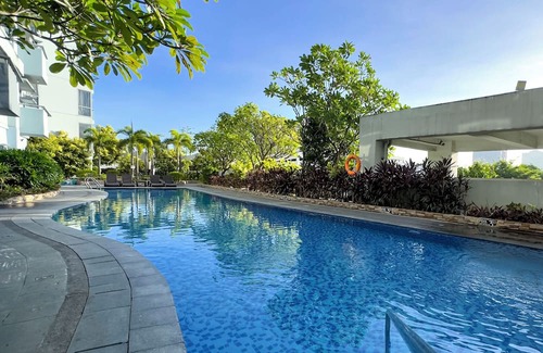 Socorro Appartement | Cozy & Modern 2BR unit with Balcony in Manhattan Cubao - Cylo's Place