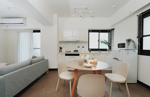 Zhongshan Appartement | Charming 1-bedroom apartment in fabulous Taipei City with AC, WiFi