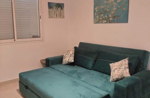 Sakiet Ezzit Maison | Quiet house with garden Pets welcome