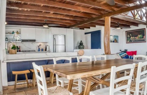 Cerro Plano Villa | Casa La Palapa, Beachfront Oasis in Tivives!