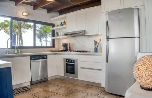 Cerro Plano Villa | Casa La Palapa, Beachfront Oasis in Tivives!