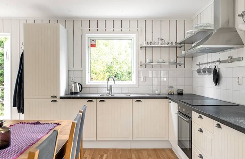 Bergshamra Cottage | Quaint 3 room cottage fully equipped in Stockholm.