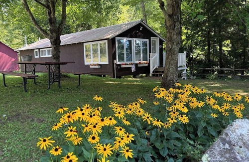 Post Mills Cabine | Lake Cabin in Vermont with WiFi