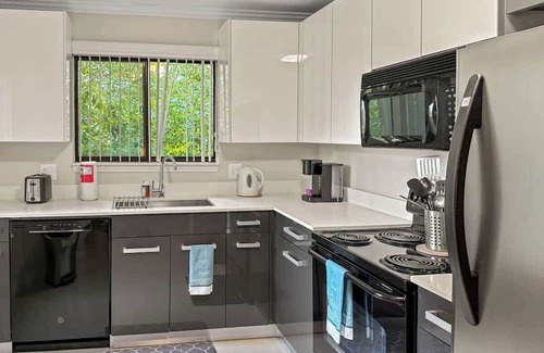 Novi Appartement | Luxury 2BD | DT Novi | 3 Beds | Free Parking