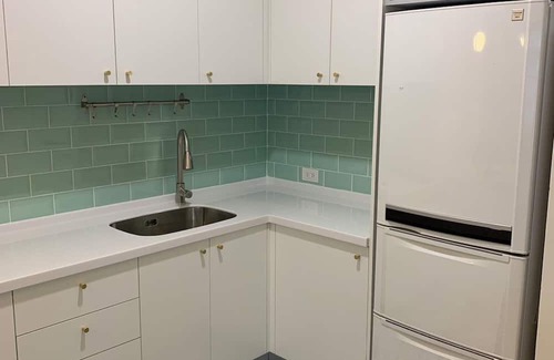 Daan Appartement | Chic Studio apartment with WiFi, AC near Jianguo Weekend Flower Market