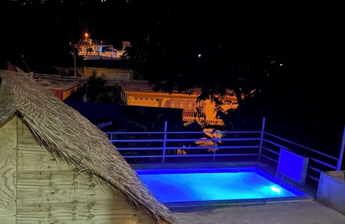 Florencio Maison | Spacious 7-bedroom house with AC, WiFi in lovely Fajardo