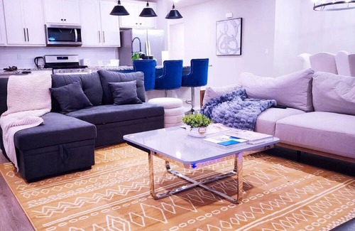 Oklahoma City Maison | 4-bedroom house in fantastic Oklahoma City with AC, fitness room, WiFi