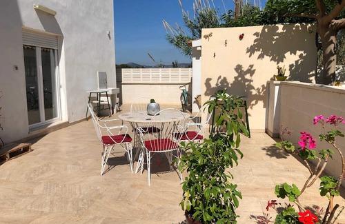 Castello de la Plana Villa | Homerez - Villa confortable avec piscine à Castellón