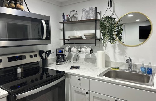 Grandview Maison | Ultimate 2 King Ensuite Contemporary 14 guests + Apt 5Bdrm