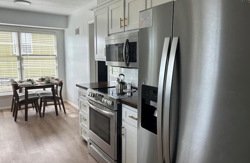 Grandview Maison | Ultimate 2 King Ensuite Contemporary 14 guests + Apt 5Bdrm