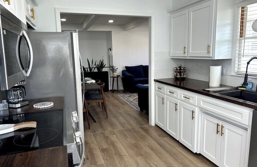 Grandview Maison | Ultimate 2 King Ensuite Contemporary 14 guests + Apt 5Bdrm