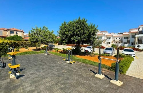 Bahceli Appartement | Quiet apartment: sea view + gym + pool + spa