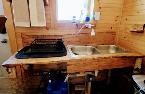 Town of Amboy Cabine | Spring Is In The Air | Cozy off-grid cabin