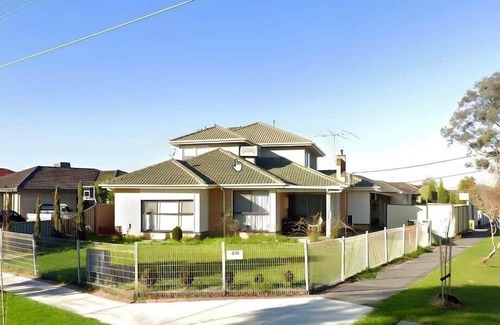 Fawkner Maison | Affordable 1BR in Fawkner 12 min Airport
