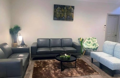Fawkner Maison | Comfortable 4BR Home Near Melbourne Airport