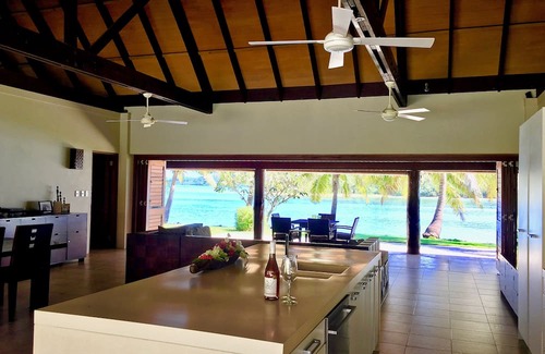 Malolo Lailai Island Maison | Nai Kawakawa 5 Star, Five Bure Waterfront Complex with Swimming Pool Musket Cove