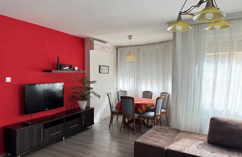 Centar Appartement | Mountain view apartment in Skopje