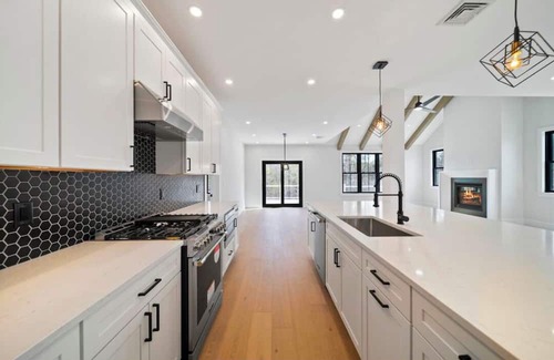 Windham Maison | 3-Bedroom Modern Farmhouse Townhome in Charming Windham with WiFi, AC. Book Now