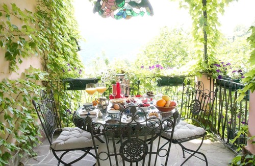 Bargagli Maison | Charming country house with WiFi, heated pool, artwork, barbecue in the garden.