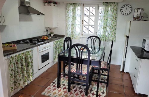 Ponteareas Maison | "A Casa Do Viso Do Chirin", ideal for groups of friends, families, couples.