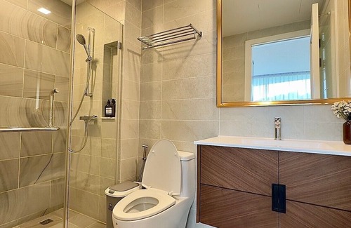 Phuket Appartement | Charming 2-bedroom apartment with WiFi, fitness room in lovely Kathu