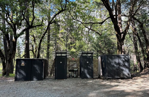 Burnt Ranch Location De VR | Glamping at Radio Ranch Camp with Tub and Waterfalls