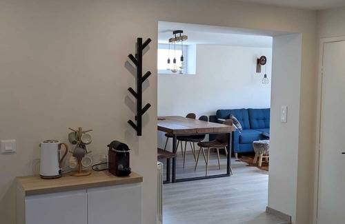 Murat-le-Quaire Appartement | Ground floor apartment with garden Oréade Sancy furnished tourism *
