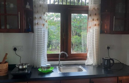 Boossa Maison | Charming country house with WiFi and AC in enchanting Galle