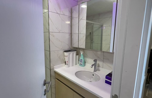 Esenyurt Appartement | Cozy 1-bedroom apartment in marvelous Istanbul with wifi and full gym.