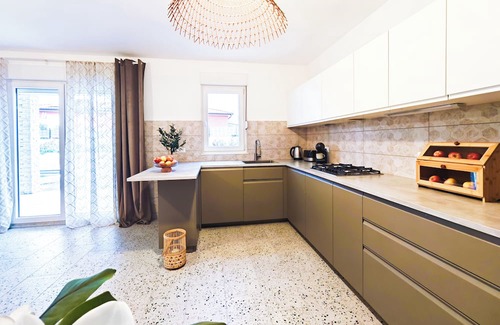 Mali Turini Villa | NEW Villa David 5star first renting summer 2025