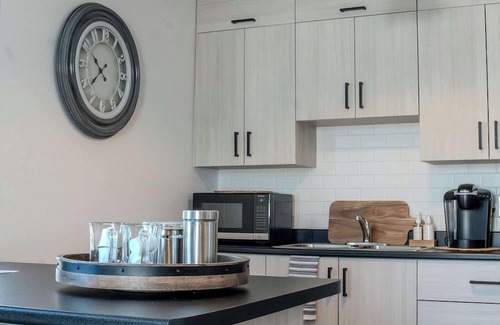 Rouyn-Noranda Appartement | L'Oasis de Nancy Summ