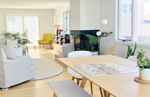 Avon Maison | Modern 4-bdrm family beach house with WiFi, Central AC in the heart of Bay Head