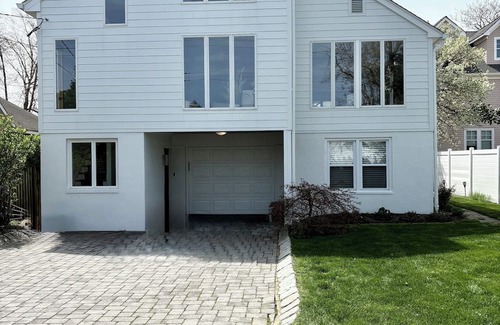Avon Maison | Modern 4-bdrm family beach house with WiFi, Central AC in the heart of Bay Head