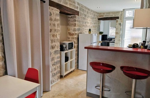 Faubourg-Raines Appartement | Havre de paix au cœur vibrant de Dijon