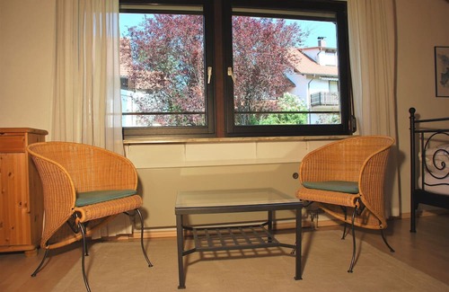 Gomadingen Appartement | Vacation apartment with balcony and wonderful view, quiet location on the edge of the village