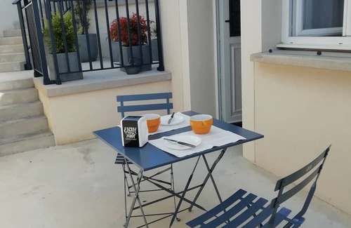 Bezu-le-Guery Appartement | Agréable studio tout près de vignes champs et bois très bien situé pour rayonner