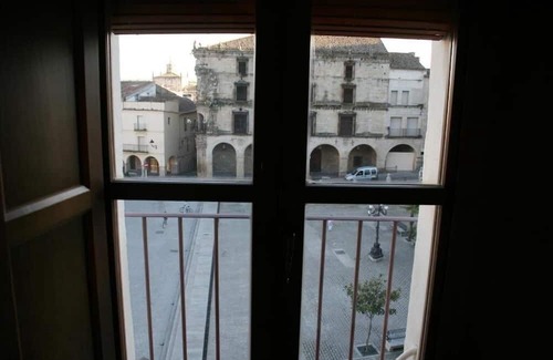 Trujillo Appartement | DOUBLE ROOM WITH BALCONY IN TRUJILLO'S MAIN SQUARE
