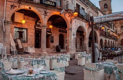 Trujillo Appartement | DOUBLE ROOM WITH BALCONY IN TRUJILLO'S MAIN SQUARE