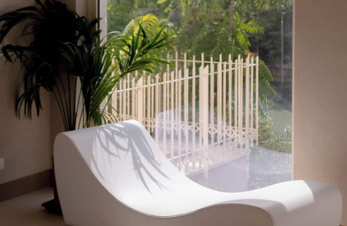 Bernalda Lit Et Petit-Déjeuner | Designer B&B, near the sea and Matera, with outdoor pool, garden and spa