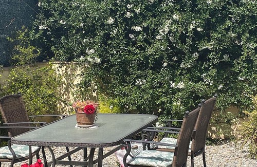 Borrassa Maison | Empordà Country House. House in the middle of the countryside of lált Empordà