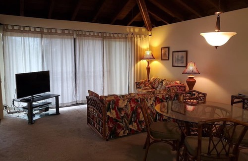 Maunaloa Copropriété | Quiet & Comfortable 1BR Condo w/Car – Perfect for a Relaxing Getaway