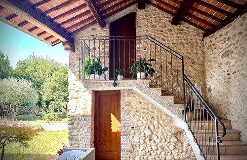 Pove del Grappa Appartement | Charming 2-bedroom apartment with WiFi, AC in awesome Pove del Grappa!