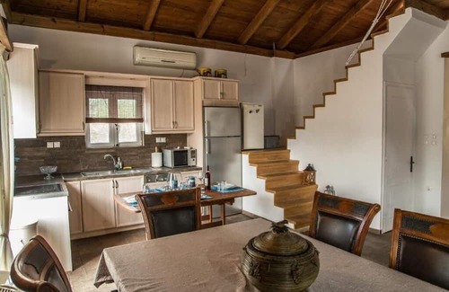 Vathy Maison | Portolos House: Escape to Ithaca